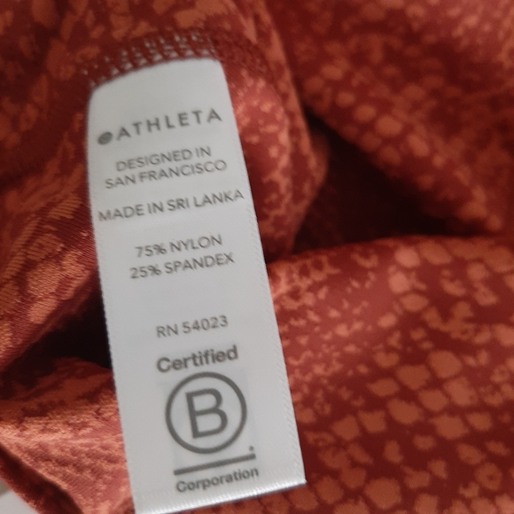 NWT ATHLETA Ultimate Stash Pocket Snake 7/8 Tights - Picture 10 of 10